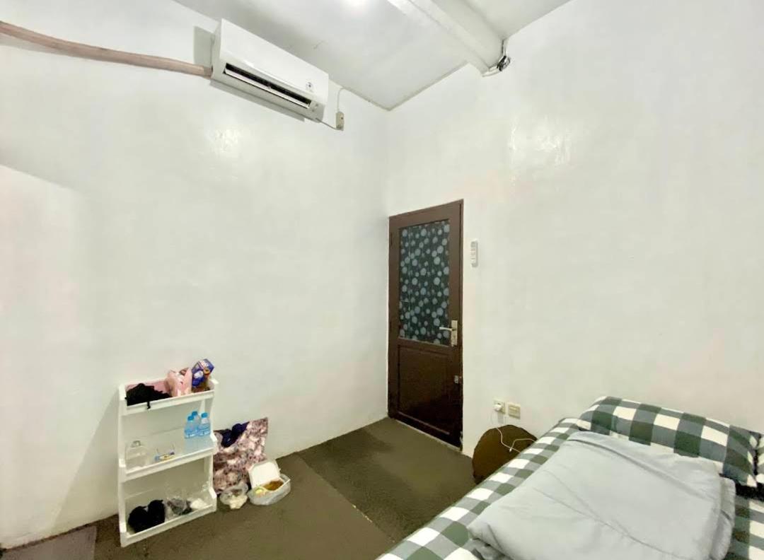 Penginapan Violet Doorz Syariah Banjarbaru Exteriör bild